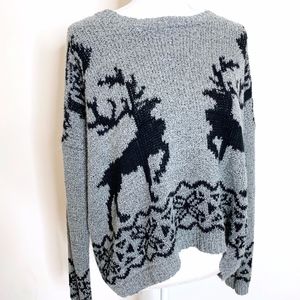 Womens S/M Soft Reindeer Knit Holiday Sweater